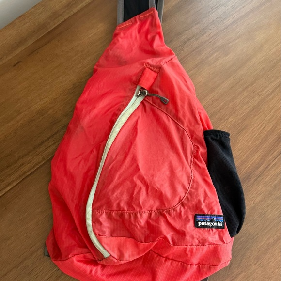 Patagonia Sling Pack - Picture 1 of 7